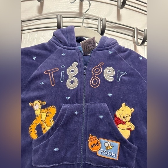 Brand New Winnie the Pooh Infant Disney 0-3 months Tigger jumpsuit winter velour - Picture 3 of 9